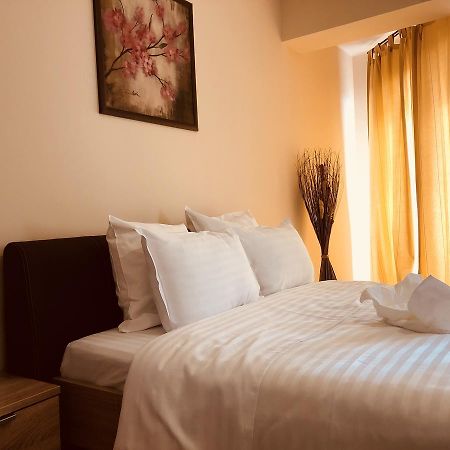 Monte Carlo Palace Rooms Bucureşti Ngoại thất bức ảnh