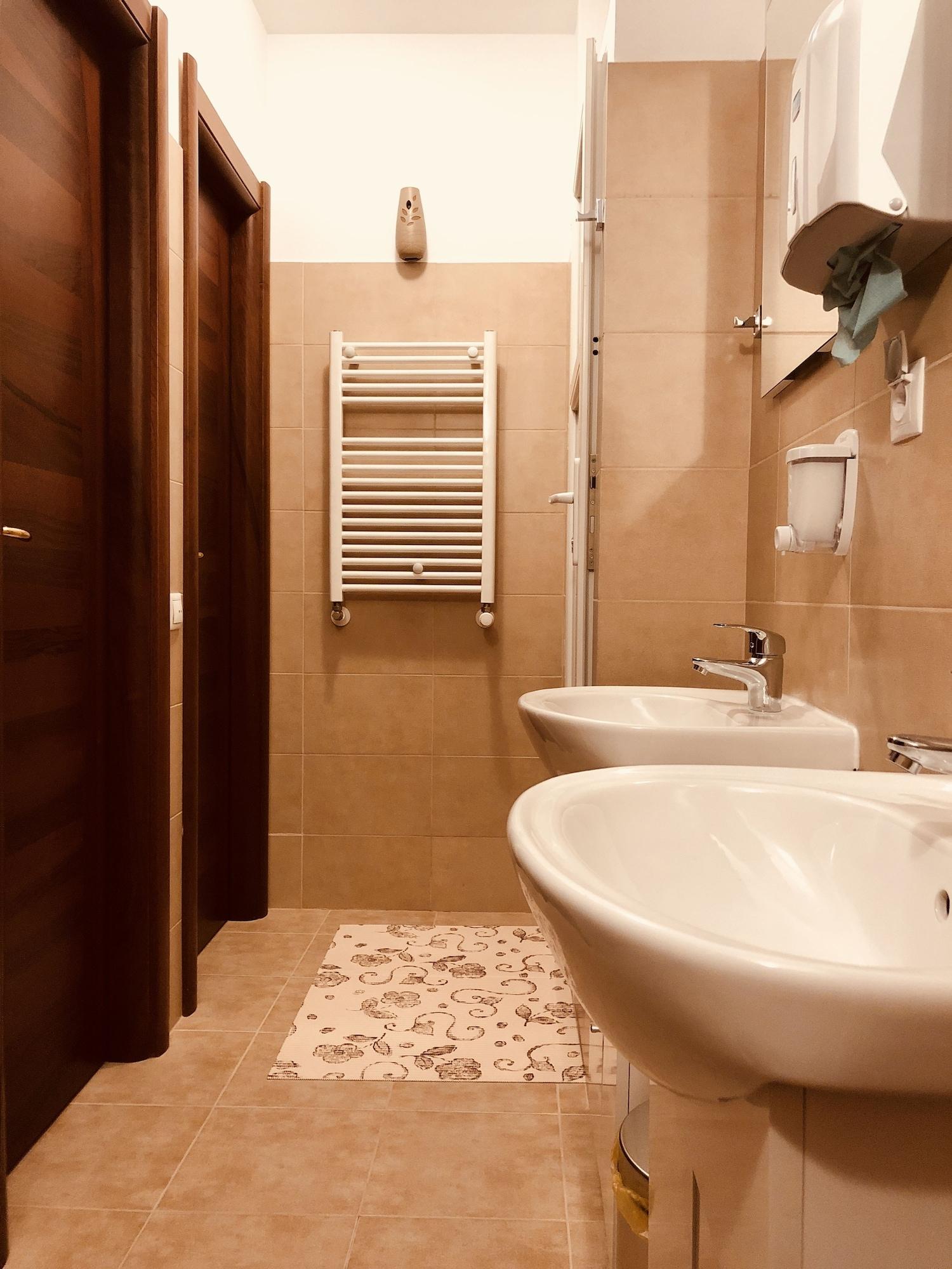 Monte Carlo Palace Rooms Bucureşti Ngoại thất bức ảnh