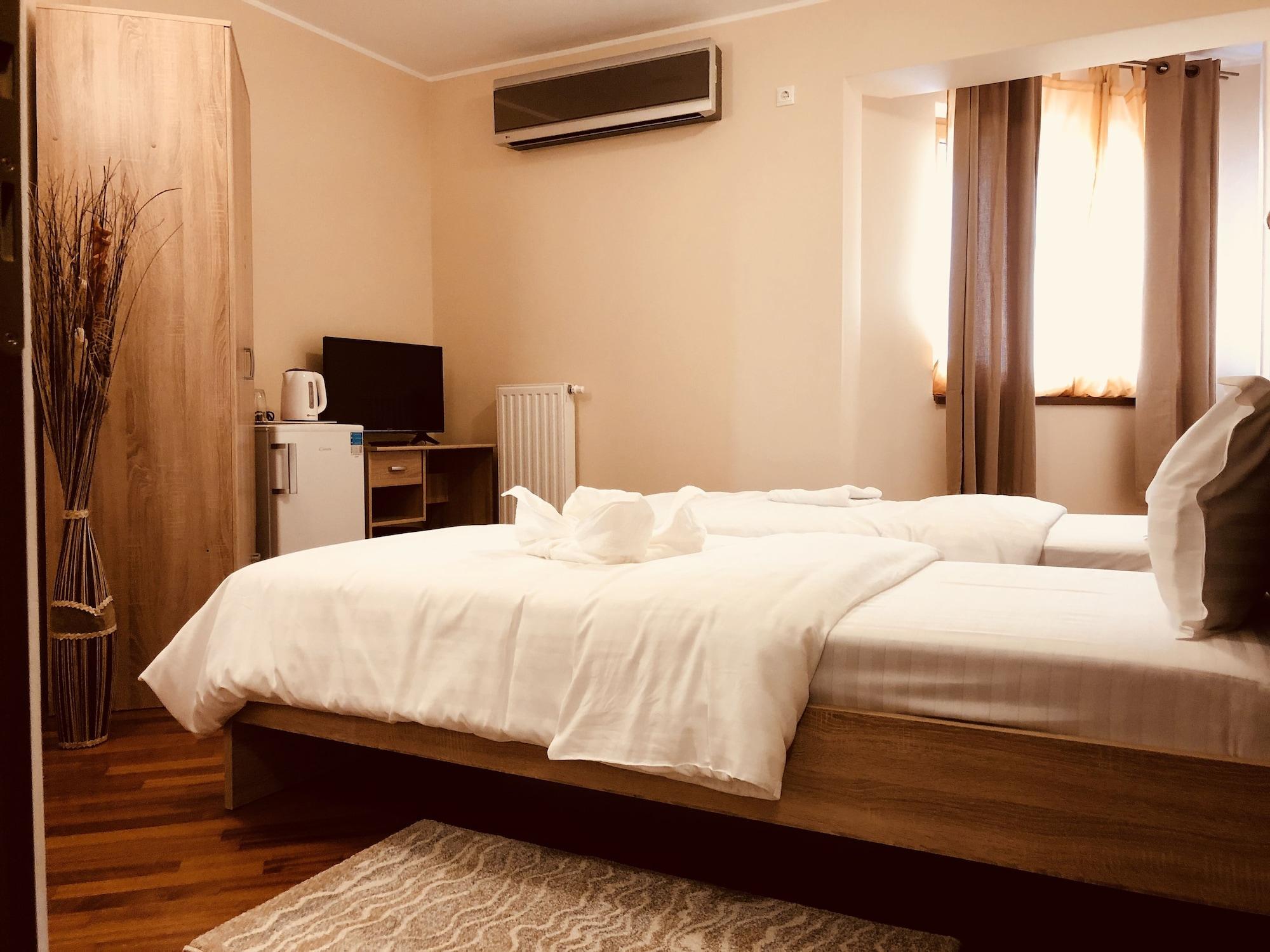 Monte Carlo Palace Rooms Bucureşti Ngoại thất bức ảnh