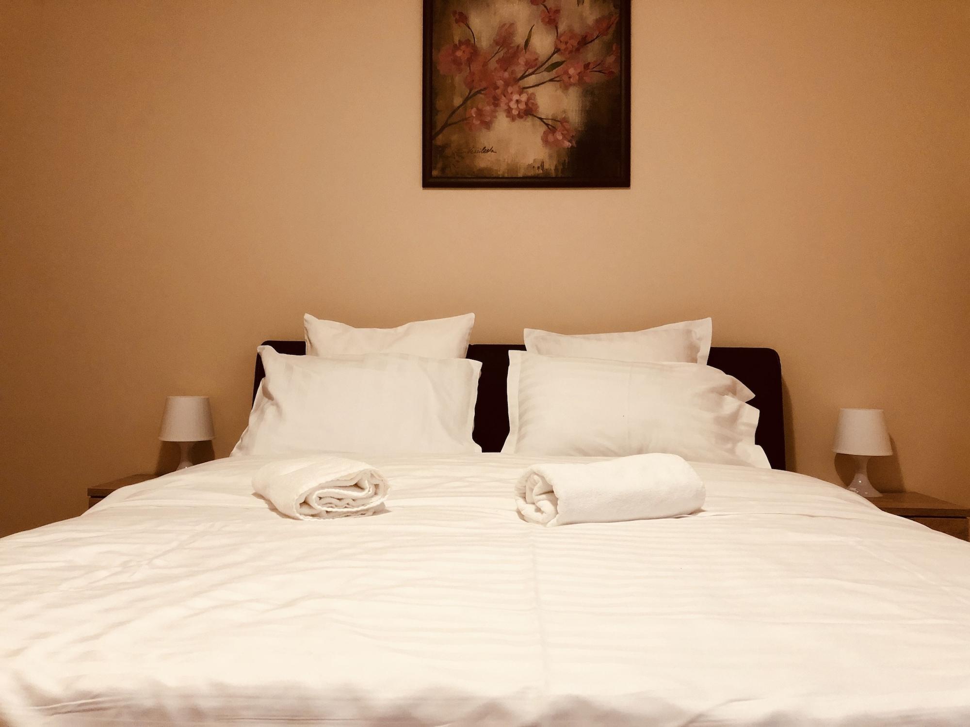 Monte Carlo Palace Rooms Bucureşti Ngoại thất bức ảnh