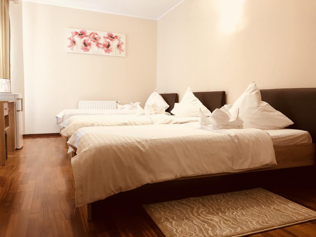 Monte Carlo Palace Rooms Bucureşti Ngoại thất bức ảnh