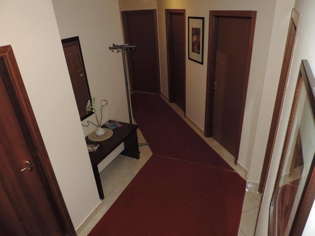 Monte Carlo Palace Rooms Bucureşti Ngoại thất bức ảnh