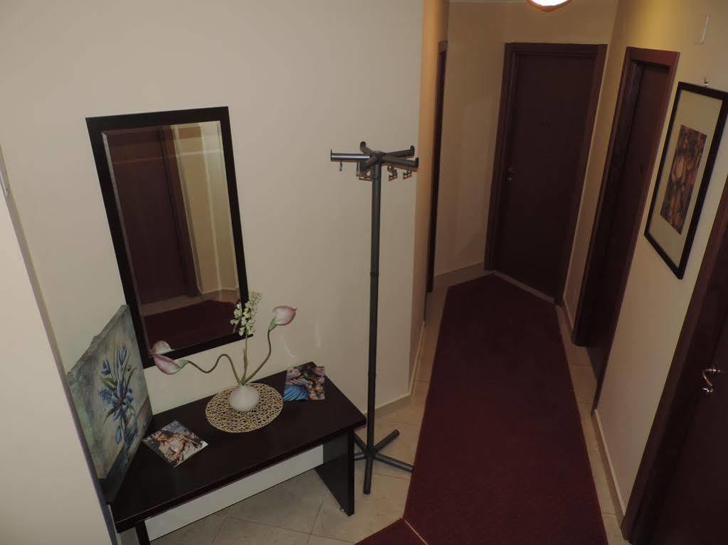 Monte Carlo Palace Rooms Bucureşti Ngoại thất bức ảnh